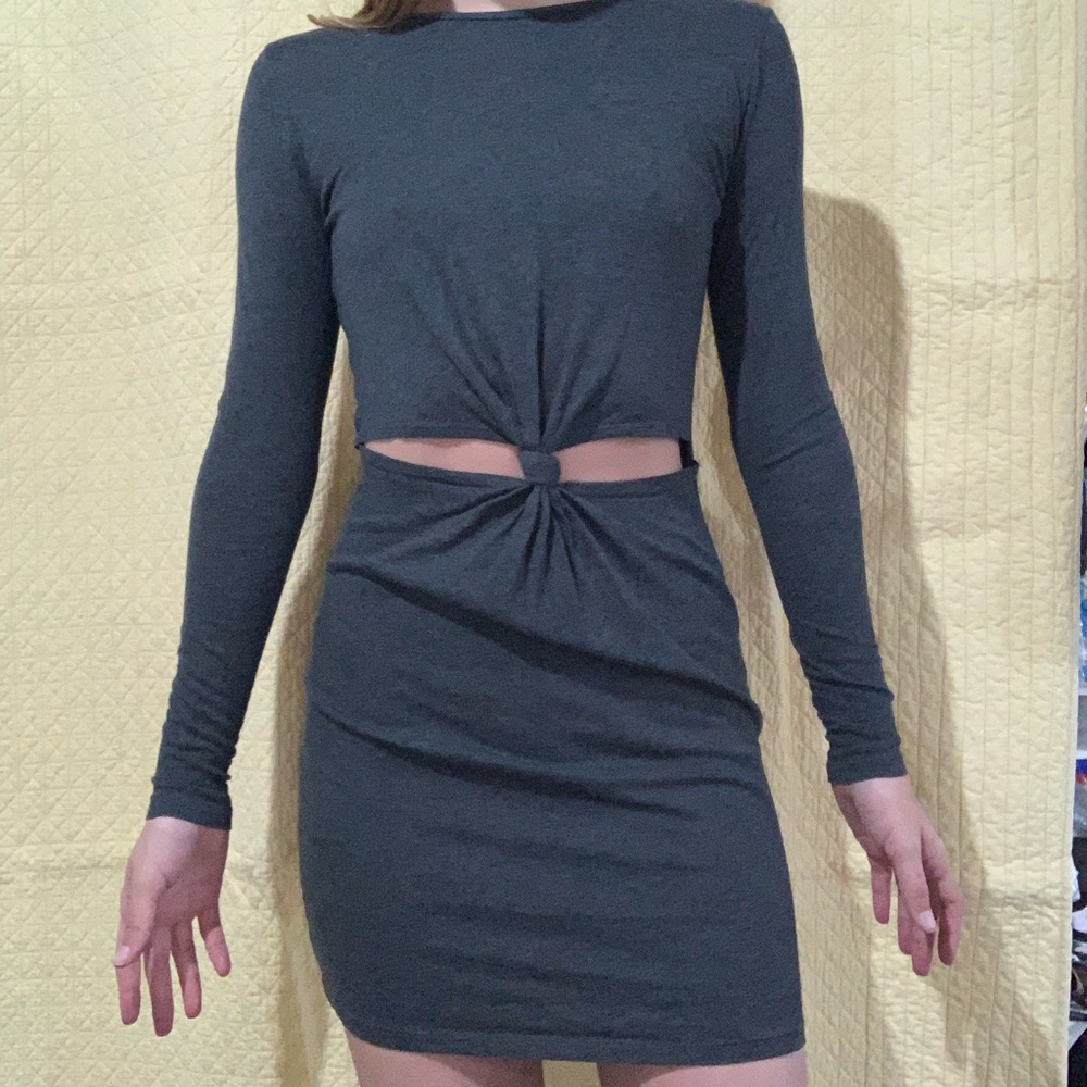 peep dress
